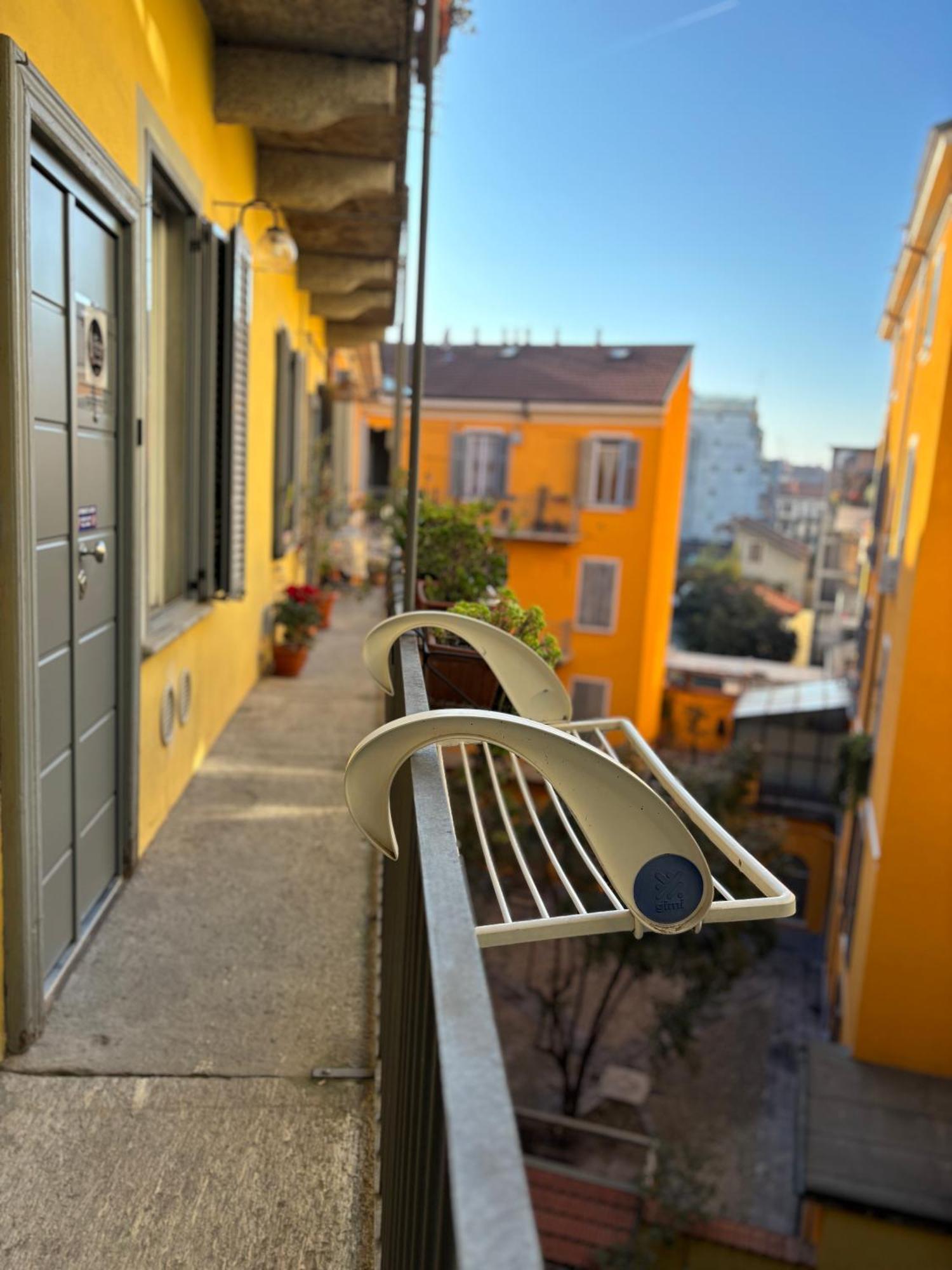 La Vecchia Milano-Les Nubles Vannucci - Il Ballatoio E Il Cortile Exteriör bild