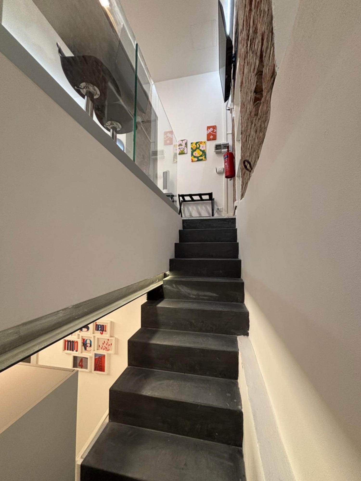 La Vecchia Milano-Les Nubles Vannucci - Il Ballatoio E Il Cortile Exteriör bild